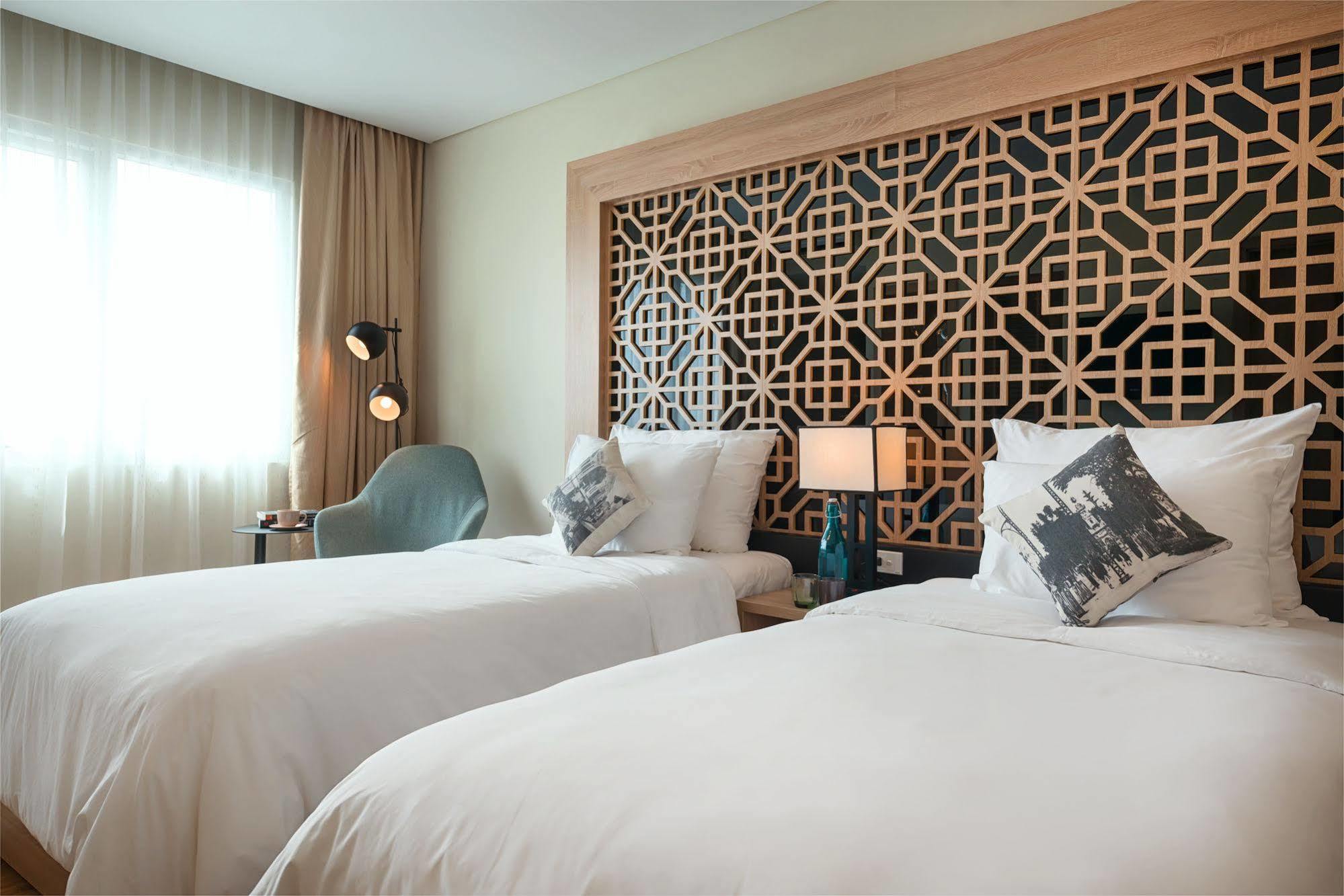 Ccentral Hotel Bui Vien Ho Chi Minh City Exterior photo